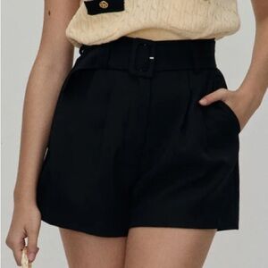NWT Black High-waisted Pleated Belted Shorts